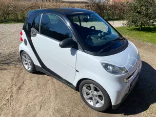 Hvid Smart fortwo 