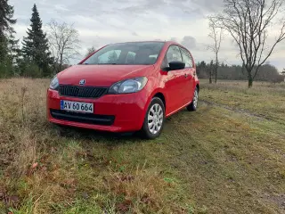 Rød, velholdt og nysynet Skoda CitiGo – Økonomisk 