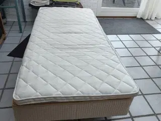 2 Boksmadrasser 90cm -200cm med meder