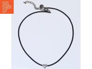 Halskæde med hjerte vedhæng (str. 50 cm)