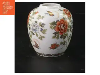 Japansk Porcelæns vase med blomstermotiv (str. 10x9 cm)