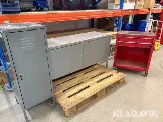 Skabe + værkstedsskab