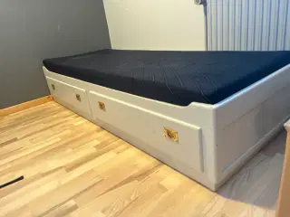 Skibsbriks med madras