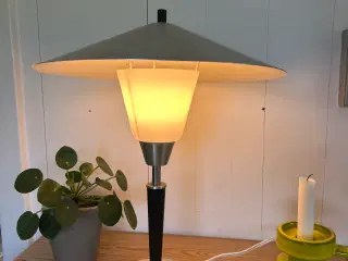 Fog og Mørup bordlampe