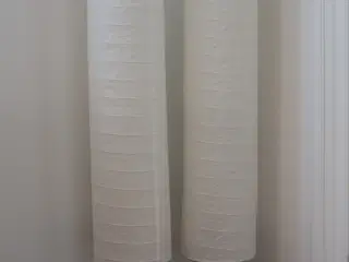 To standerlamper fra IKEA