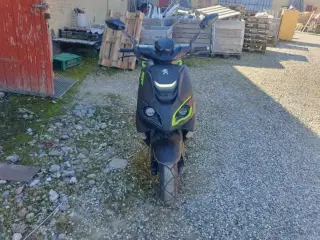 Peugeot speedfighter 45scooter