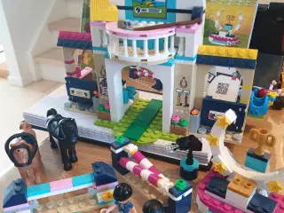 Lego Friends, 41367 Stephanies ridespringningsbane