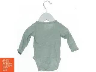 Langærmet bodystocking til baby fra H&M (str. 62)