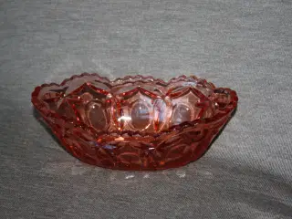 Fyens glas skål Rolf 17,5 cm lyserød?