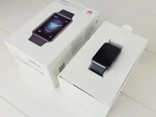 ⭐️ Huawei Watch Fit Smartwatch