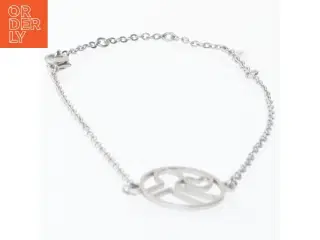 Armbånd med vedhæng (str. 22,5 cm)