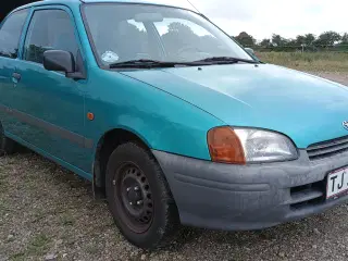 Toyota starlet 