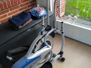 Cross trainer, gives væk
