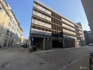 Parkering til leje på Asylgade 1 i Storkøbenhavn.