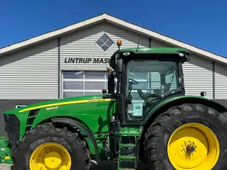 John Deere 8345R Med frontlift