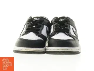 Brugte sneakers fra Nike (str. 26)