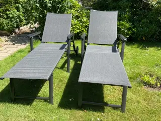 2 solvogne med hynder