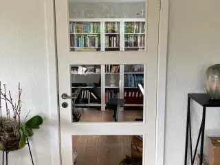 Sweedoor med 3 glasfelter og karm