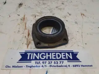 Ford 6610 Support E5NNN759AA