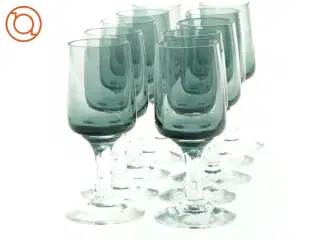 10 drikkeglas (str. 8 x 4 cm)