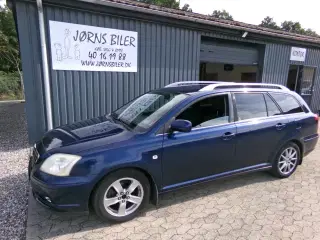 Toyota Avensis 2,0 Sol stc.