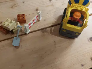 Lego DUPLO cementbil