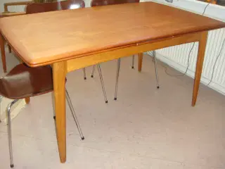 Svend Åge Madsen Teak spisebord