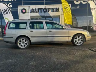 Volvo V70 2,3 T5 aut.