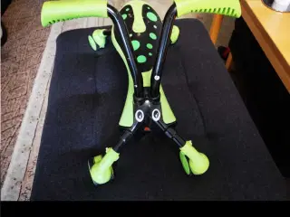 Scramble Bug Hornet Grøn og Sort