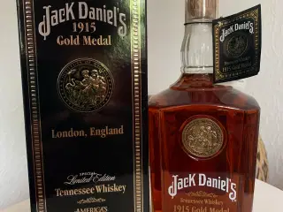 Jack Daniels Gold Medal 1l. 1915-1954-1981. 