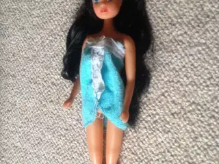 Barbie med håndklæde