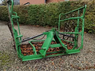 - - - 5m græsmarksharve med hydraulisk opklap