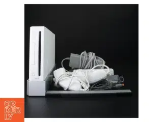 Nintendo Wii konsol med tilbehør (str. 22 x 20 x 6 cm)