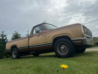 Dodge D200 v8