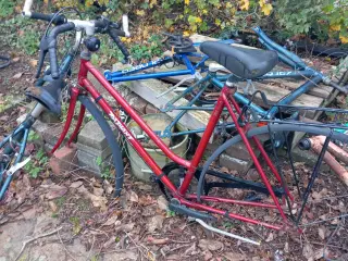 Reservedelscykel sælges billigt 