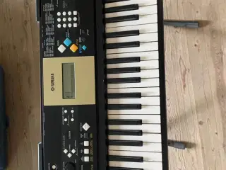 Keyboard, Yamaha YPT-220 incl. stativ