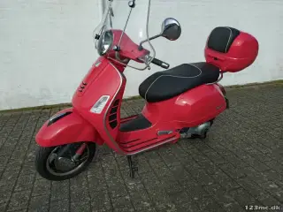 Vespa GTS 300 Super