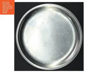 Metalbakke (str. 19,5 cm)
