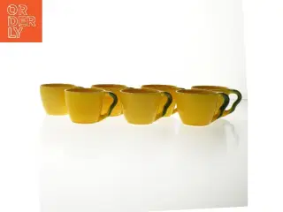 Gul kaffekop med grøn hank fra Royal Copenhagen (str. Ø. 8,5 cm. 7 styk)