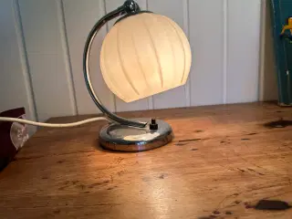Vintage bordlampe – retro design fra 40’-/50’erne