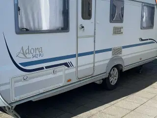 Adria adora 542