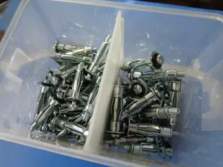 90 metal rawplugs med skrue
