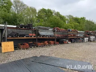 Lot med tegl & diverse sten