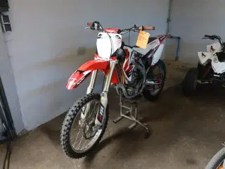 Crosser Honda CR