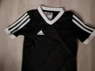 Fodbold T-shirt fra Adidas