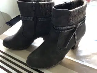 Dame støvler Rieker str. 40