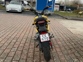e-MO El scooter e-mio