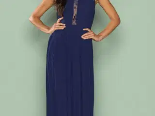 Maxidress kjole fra Nelly.com