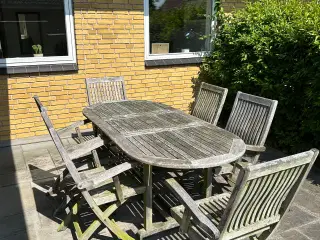 Havebord med stole 