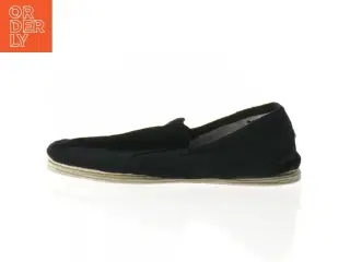 Sorte stof-tøfler (str. 32)